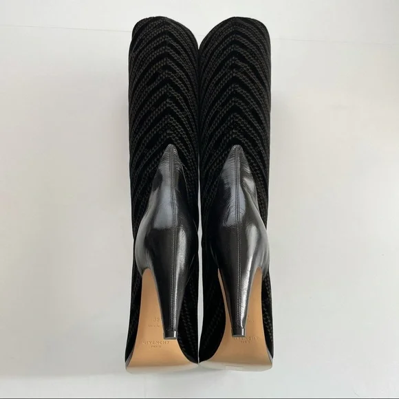 Givenchy Velvet Chain Logo GV3 Boot 95MM SZ 38.5 8.5 black leather pointed toe - Picture 8 of 13